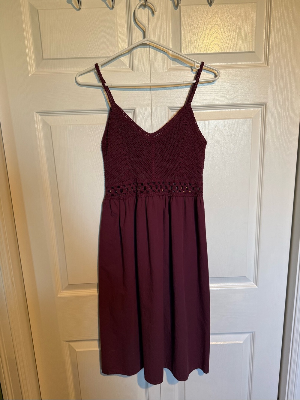 Women’s Spaghetti Strap Dress in Burgundy